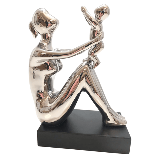 Escultura Mãe com Bebê de Resina Prateada e Base Madeira