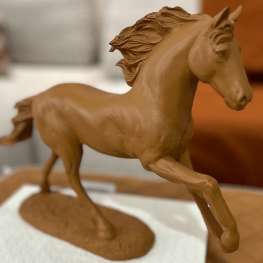 Escultura Cavalo Em Polirresina Marrom