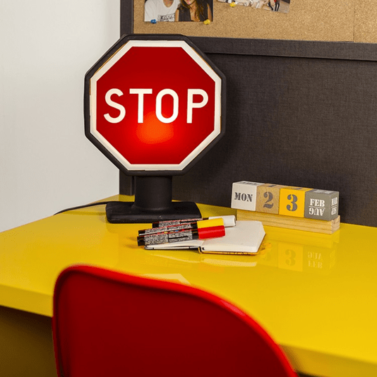 Luminária Abajur Placa Stop Com Lâmpada Led