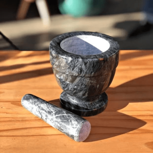 Pilão Com Socador Em Mármore Preto 10,5x10,5cm