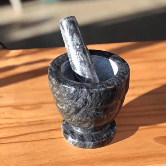 Pilão Com Socador Em Mármore Preto 10,5x10,5cm