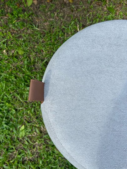 Puff Decorativo Toulon Cinza Tec 2186 Com Alça Couro 50cm