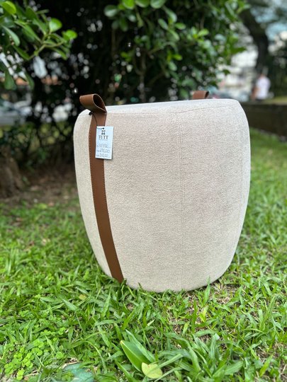 Puff Decorativo Toulon Marron tec 2185 Com Alça Couro