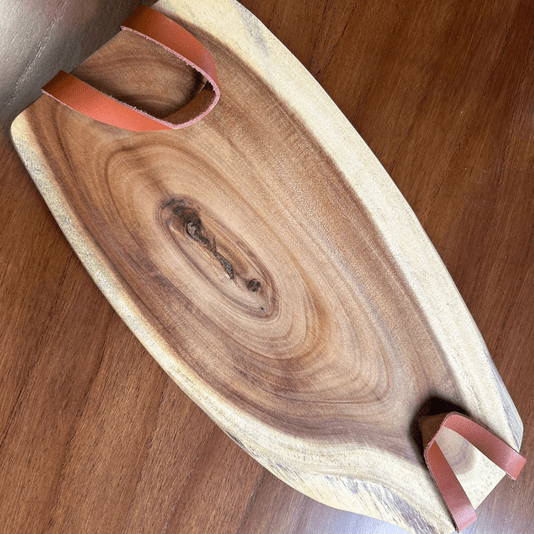 Tabua de Madeira Com Alça de Couro 38cm