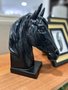 Escultura Aparador Cavalo De Livros Em Resina Preto